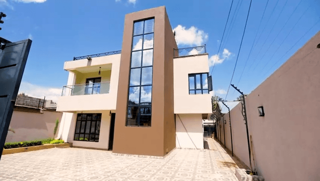 A 4 Bedroom House All Ensuite